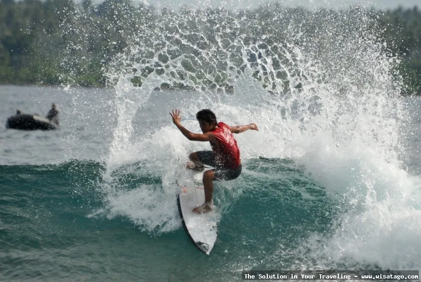 Wisata Pantai Matanurung yang mempesona