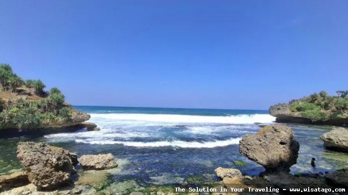 Wisata Pantai Mbuluk yang menawan alami