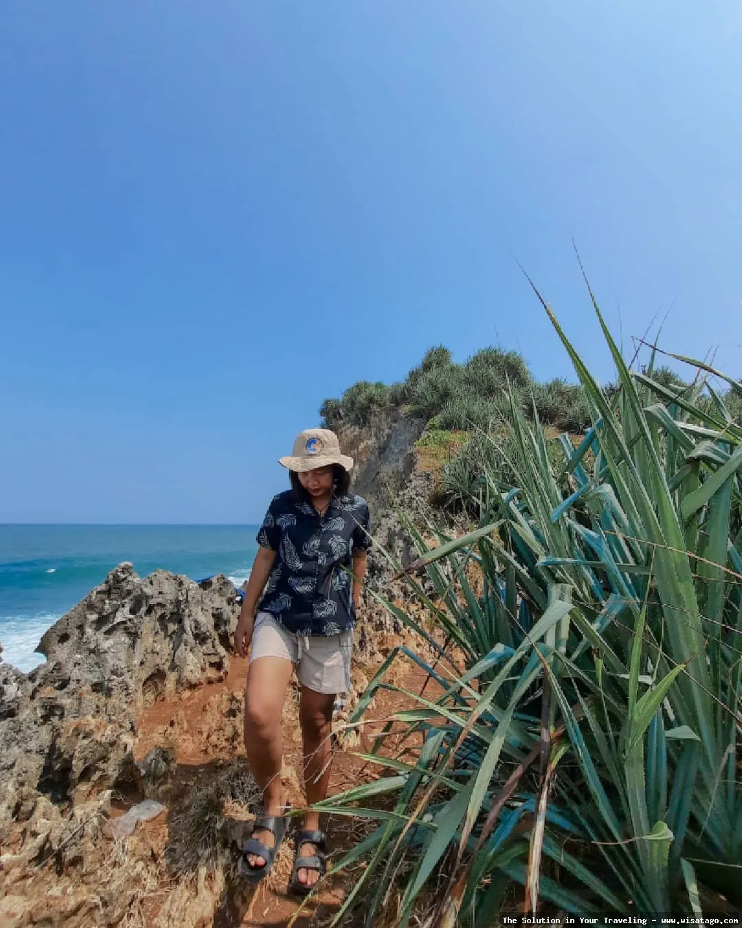 Wisata Pantai Mbuluk yang mempesona.