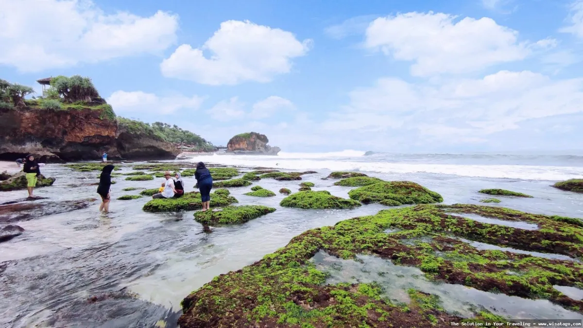 wisata Pantai Mbuluk yang menawan
