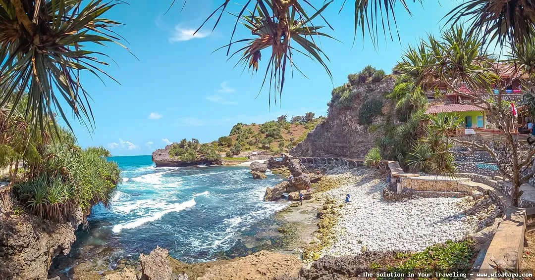 wisata Pantai Mbuluk yang menawan