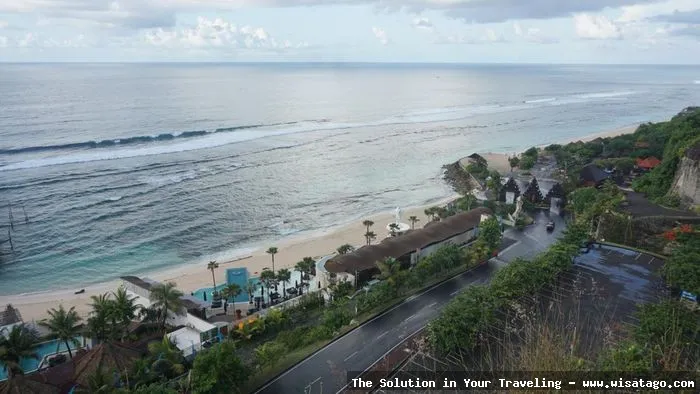 Wisata Pantai Melasti, pemandangan eksotis