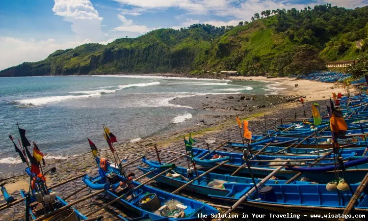 wisata Pantai Menganti di Kebumen indah