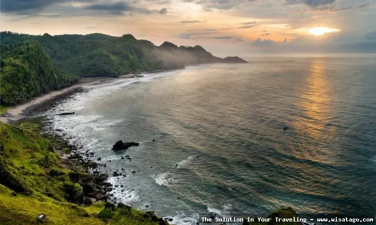 wisata Pantai Menganti Di Kebumen indah