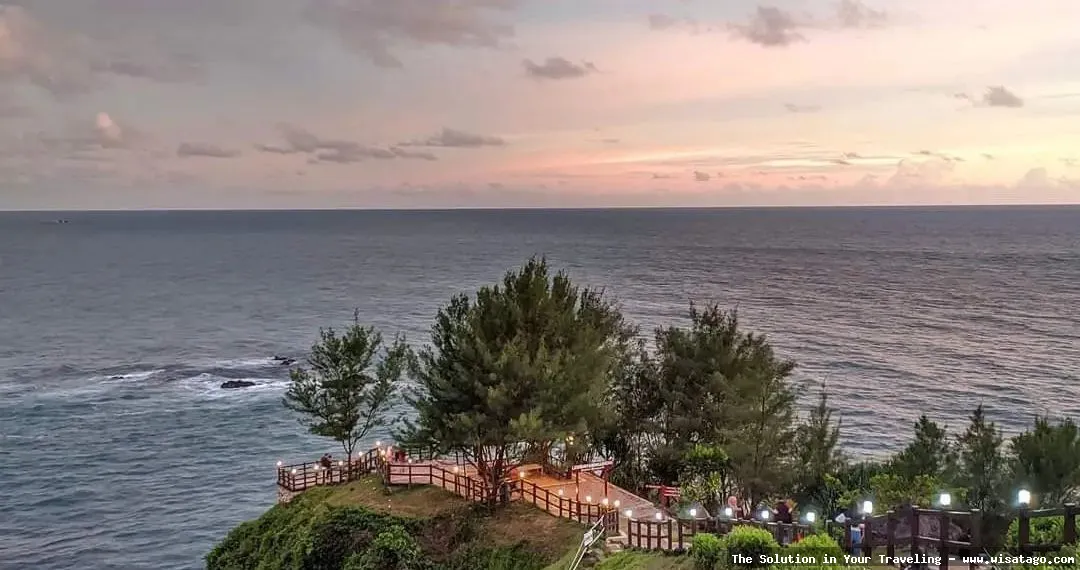 wisata Pantai Menganti Di Kebumen indah
