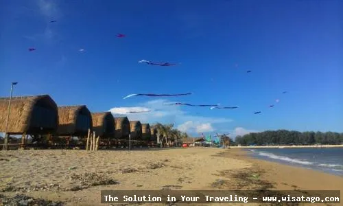 wisata Pantai Mertasari yang menawan