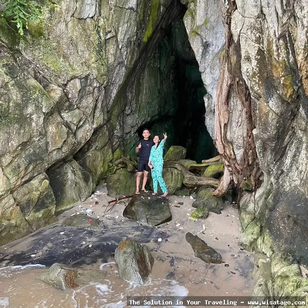 Wisata Pantai Minang Rua yang indah