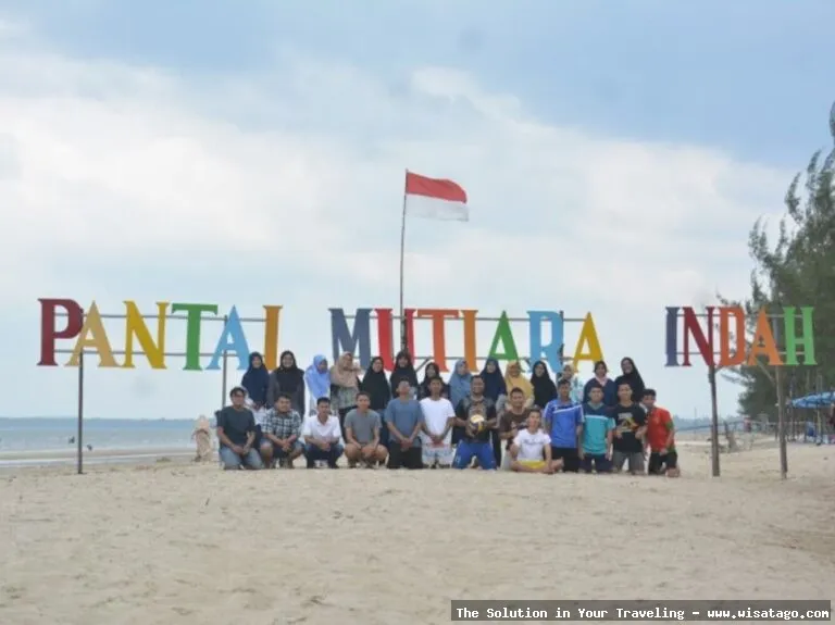 wisata Pantai Mutiara Indah memukau