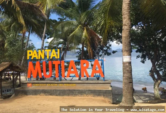 Wisata Pantai Mutiara Pik yang indah