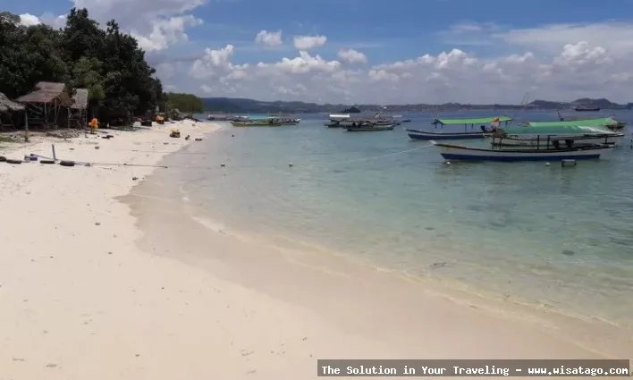 wisata Pantai Mutun, pasir putih indah