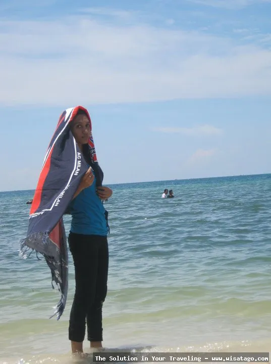 Wisata Pantai Nambo yang menawan alami