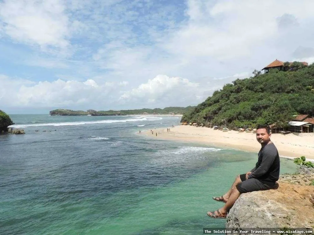 Wisata Pantai Ngandong yang mempesona.