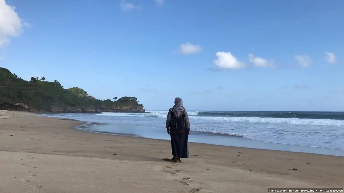 wisata Pantai Ngantep Malang mempesona