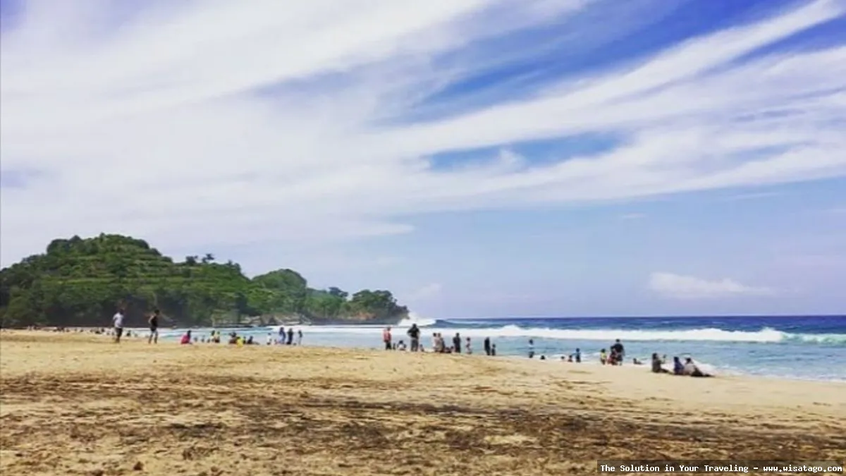 wisata Pantai Ngantep Malang mempesona