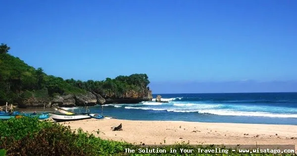 wisata Pantai Ngantep Malang mempesona
