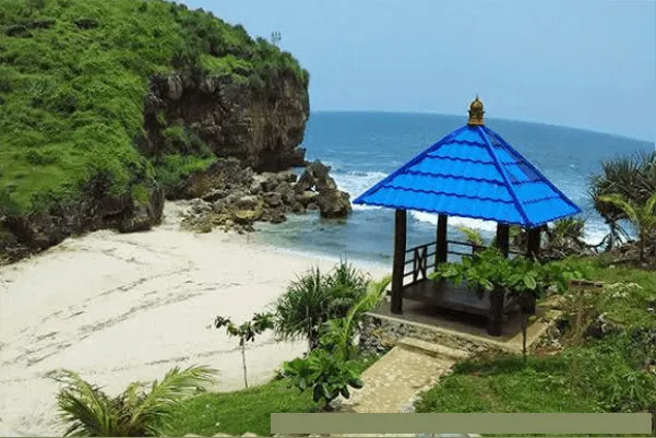 wisata Pantai Ngeden yang memesona