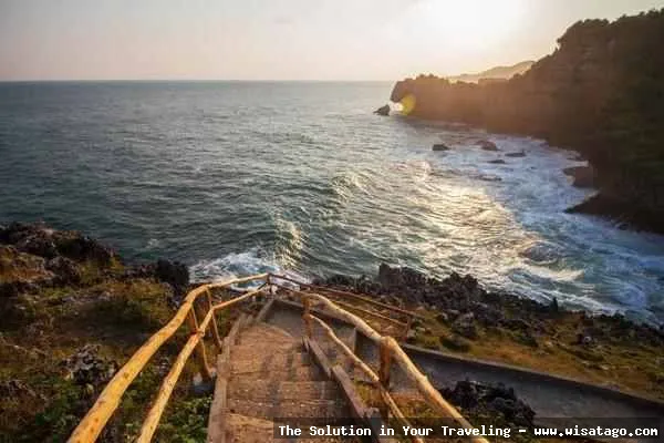 wisata Pantai Ngeden yang mempesona