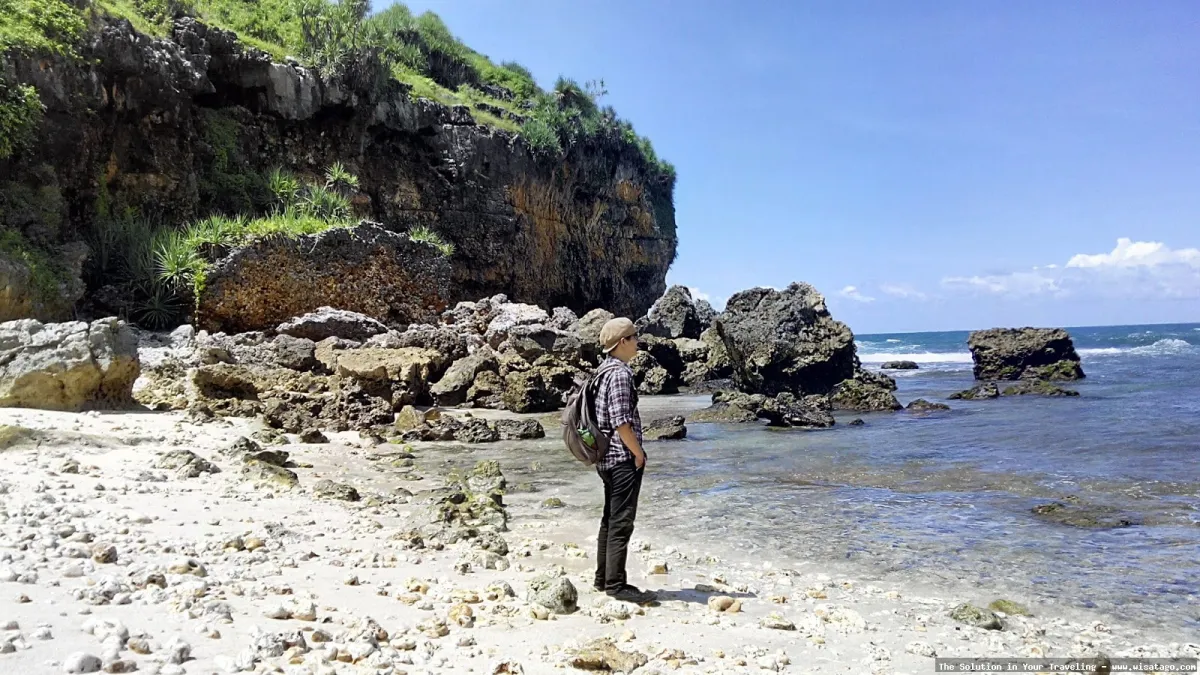 wisata Pantai Ngeden yang mempesona