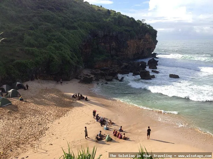 wisata Pantai Ngeden yang mempesona