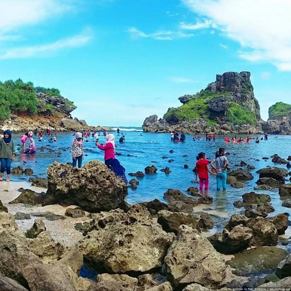 wisata Pantai Nglambor GunungKidul yang mempesona