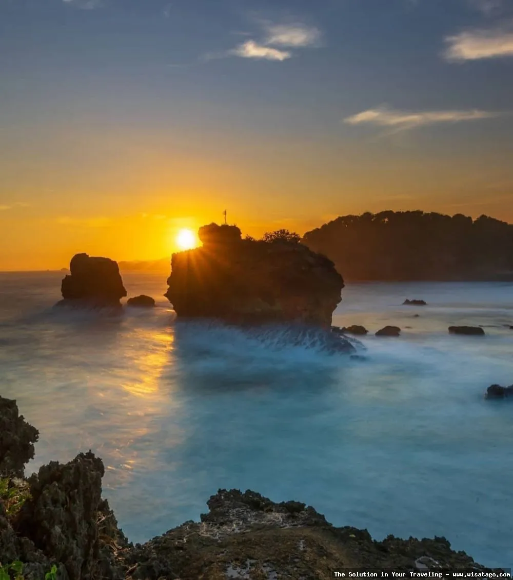 wisata Pantai Ngliyep Malang yang indah