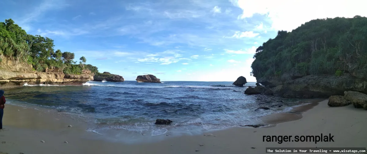 Wisata Pantai Ngliyep Malang mempesona