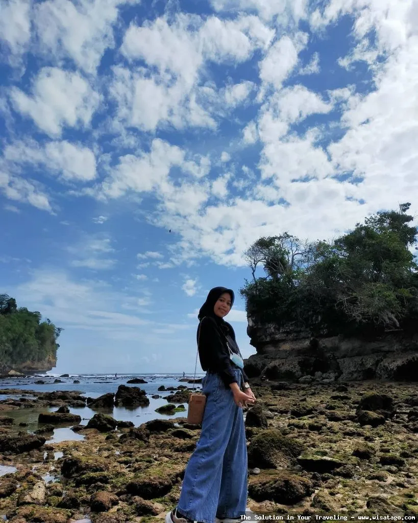 wisata Pantai Ngliyep Malang yang indah