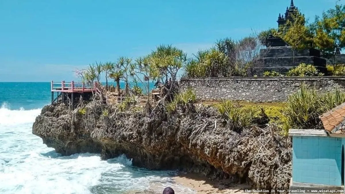 wisata Pantai Ngobaran Gunungkidul eksotis mempesona