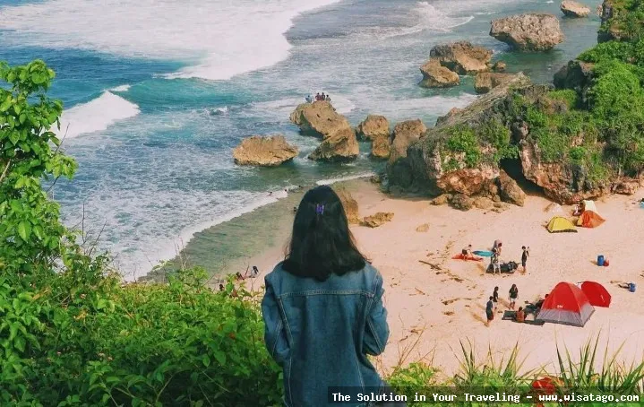 wisata Pantai Ngrumput yang memesona