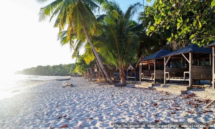 Wisata Pantai Nirwana, pasir putih indah