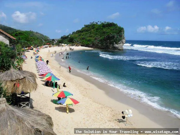 Wisata Pantai Nusantara yang mempesona