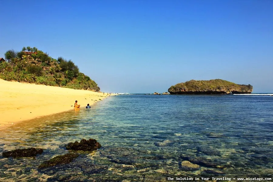 Wisata Pantai Nusantara yang mempesona