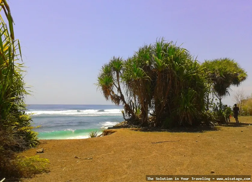 Wisata Pantai Nyang Nyang yang memukau