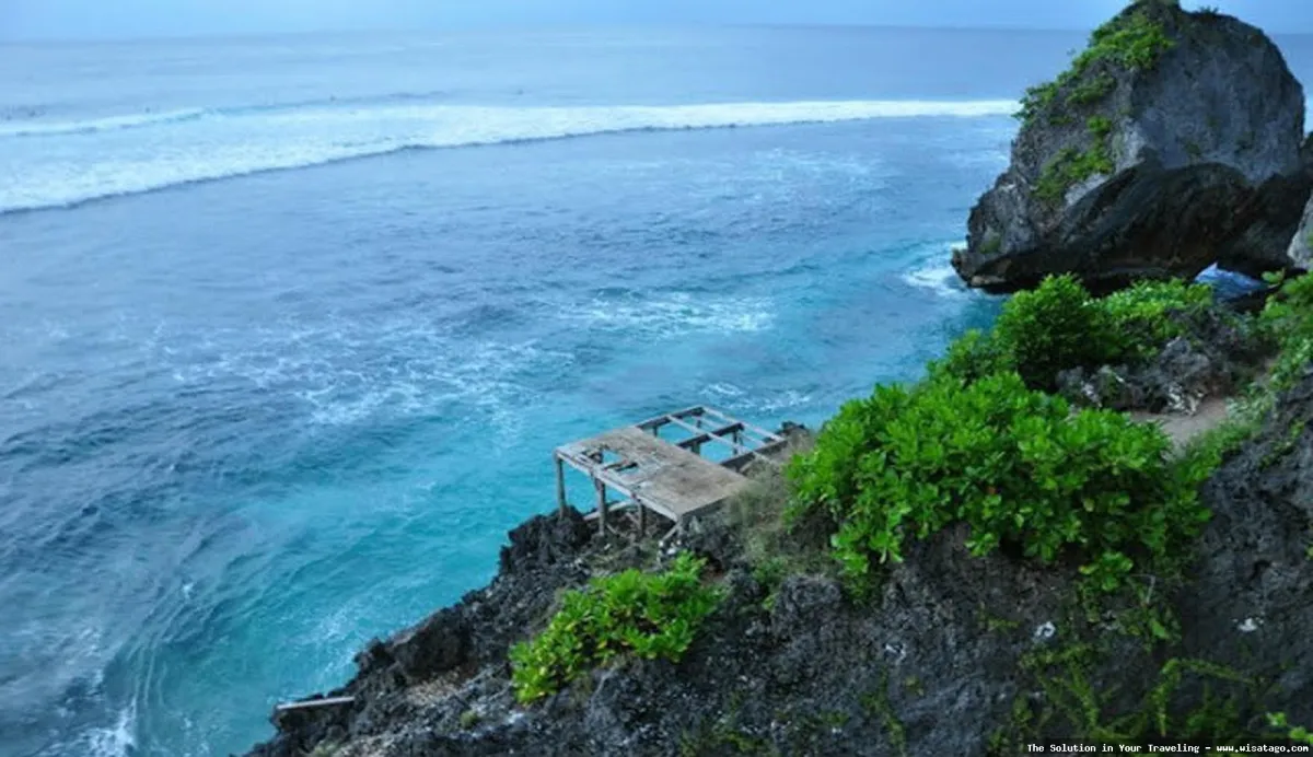 wisata Pantai Nyang Nyang nan indah