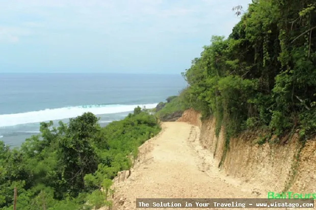 wisata Pantai Nyang Nyang menawan