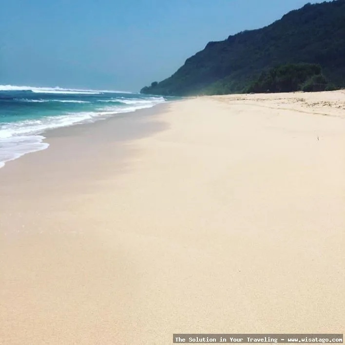 wisata Pantai Nyang Nyang menawan