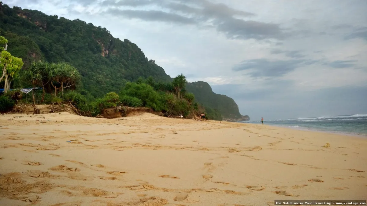 wisata Pantai Nyang Nyang Bali indah