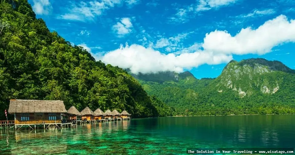 Wisata Pantai Ora, surga tersembunyi