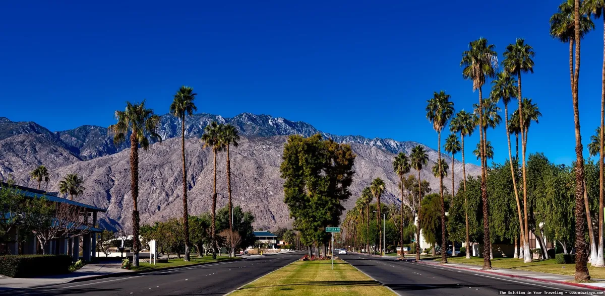 wisata Pantai Palm Springs eksotis