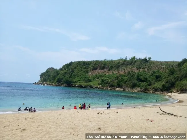wisata Pantai Pangi indah mempesona