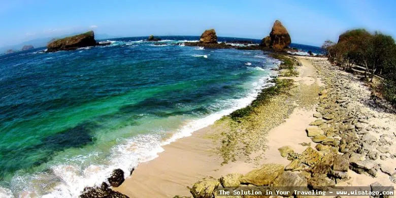 wisata Pantai Papuma Jember yang indah
