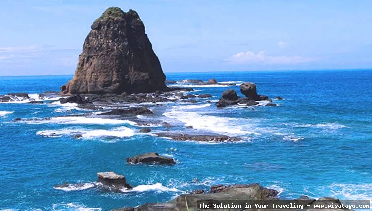 wisata Pantai Papuma Jember yang indah
