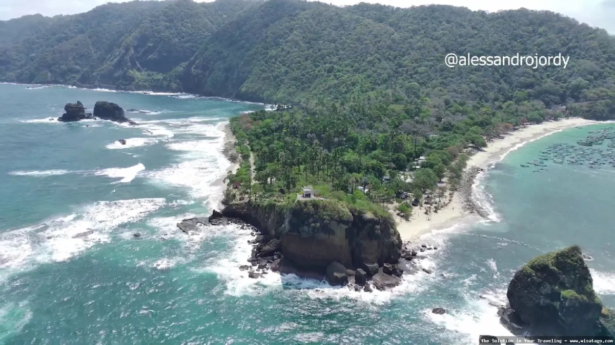 wisata Pantai Papuma Jember yang indah