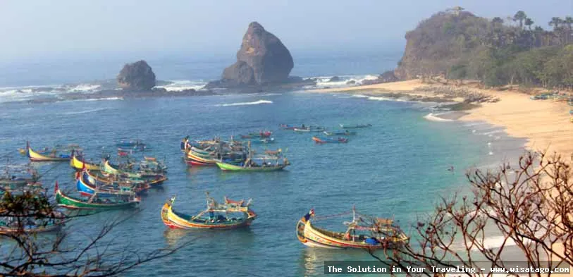 wisata Pantai Papuma Jember yang indah