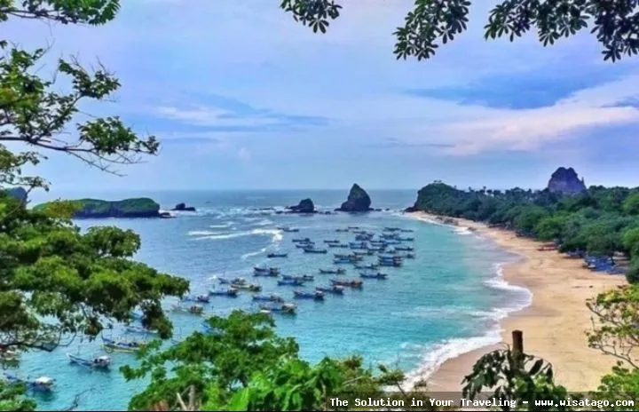 wisata Pantai Papuma Jember nan indah