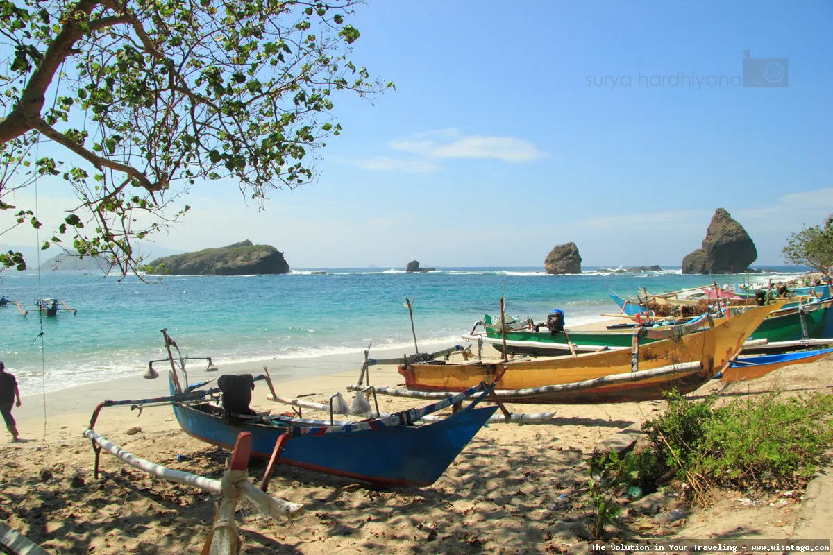 wisata Pantai Papuma Jember yang indah