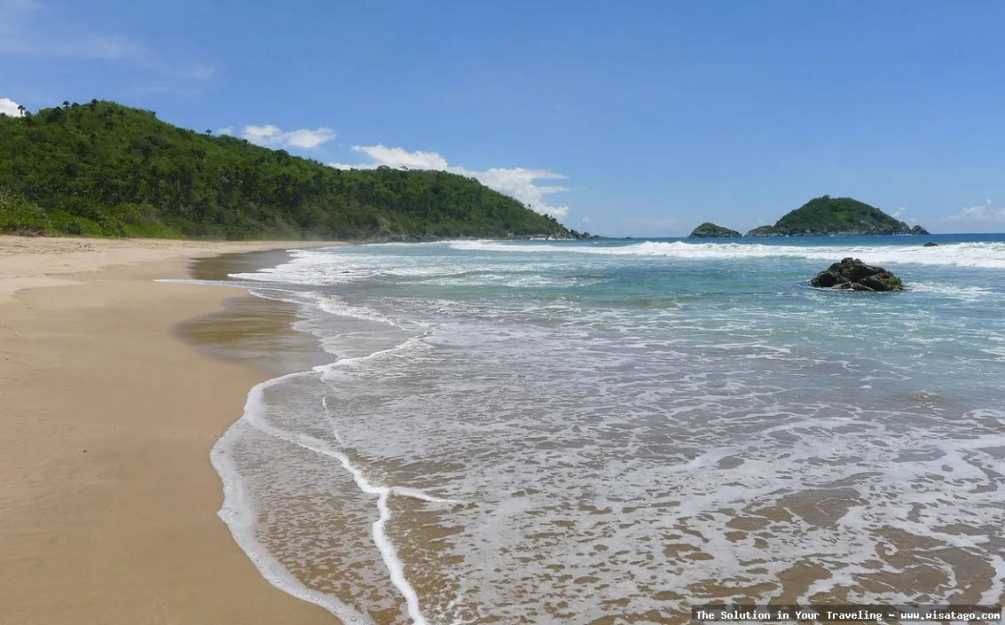 wisata Pantai Parang Kursi menawan
