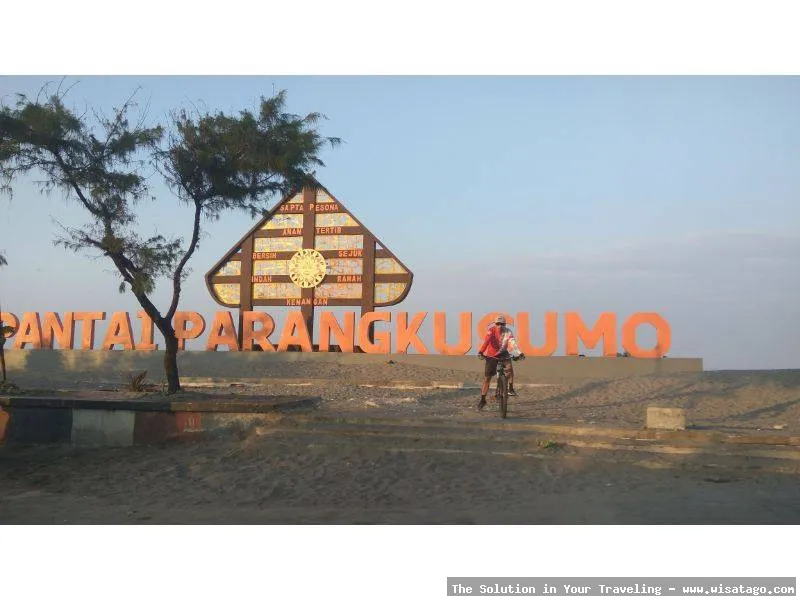 wisata Pantai Parangkusumo Yogyakarta mempesona