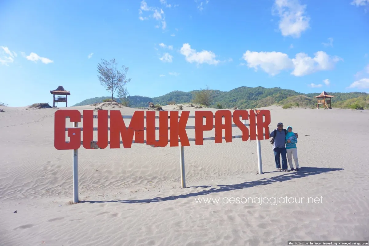wisata Pantai Parangkusumo Yogyakarta mempesona