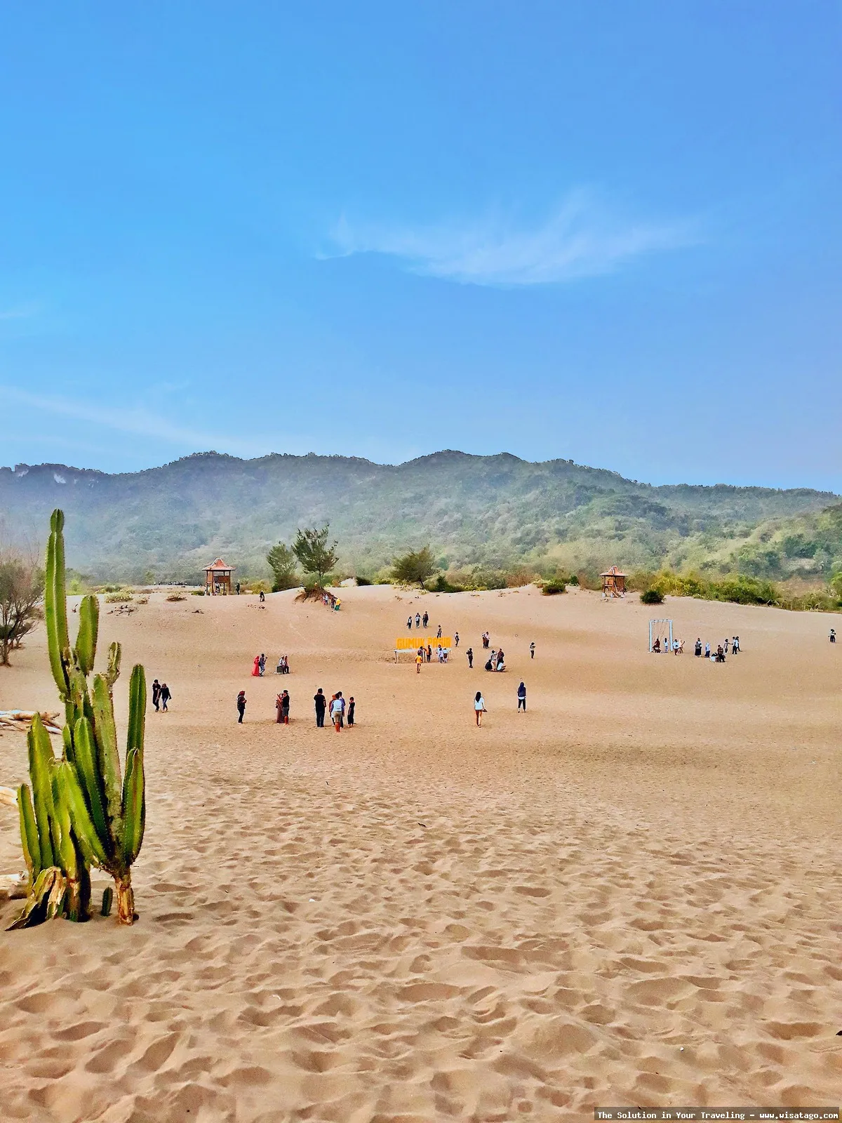 wisata Pantai Parangkusumo Yogyakarta memesona.